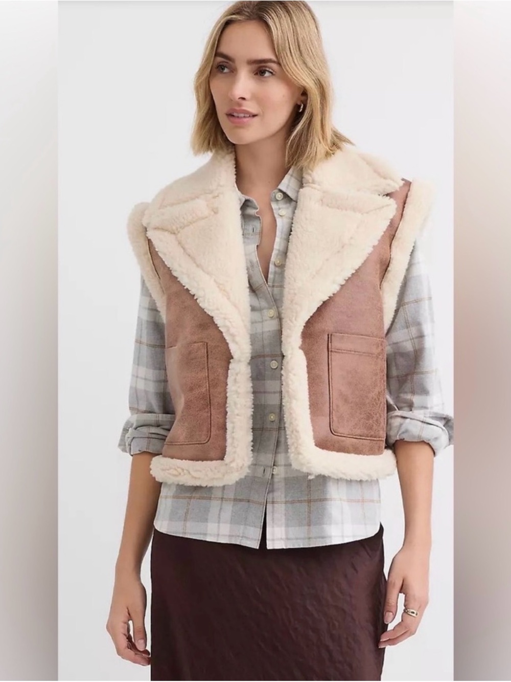 Ann Taylor LOFT Crackled Faux Suede Sherpa Cropped Vest - Cream Trim Taupe Small